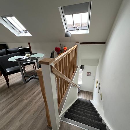 Glastonbury Secret Retreat - 1 Bd Split-Level Apt, Sleeps 3 Экстерьер фото