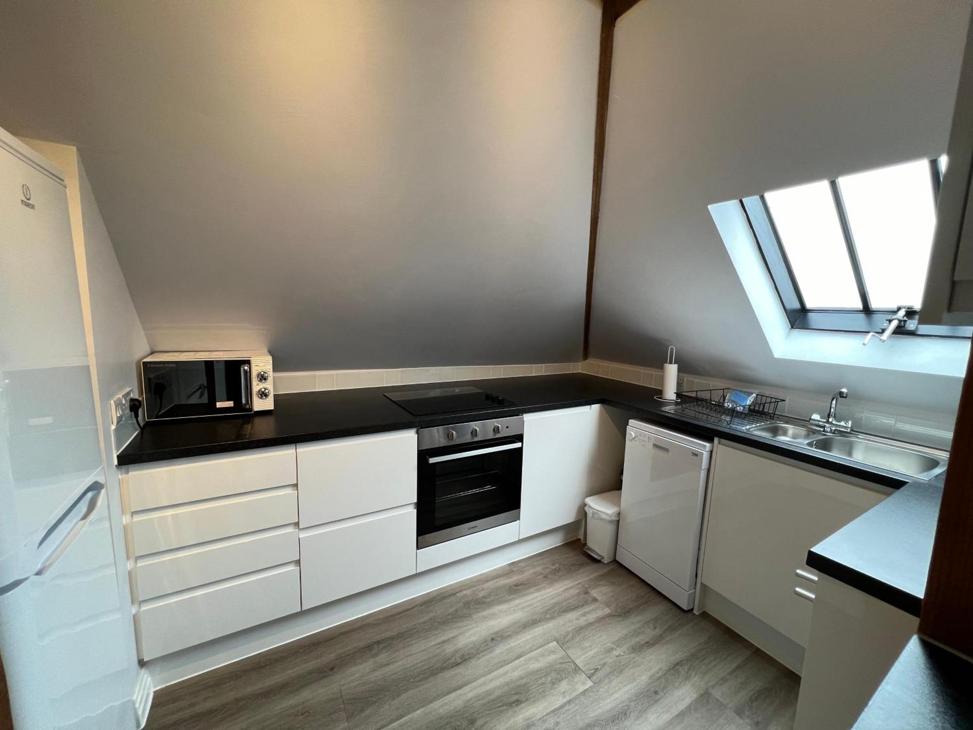 Glastonbury Secret Retreat - 1 Bd Split-Level Apt, Sleeps 3 Экстерьер фото